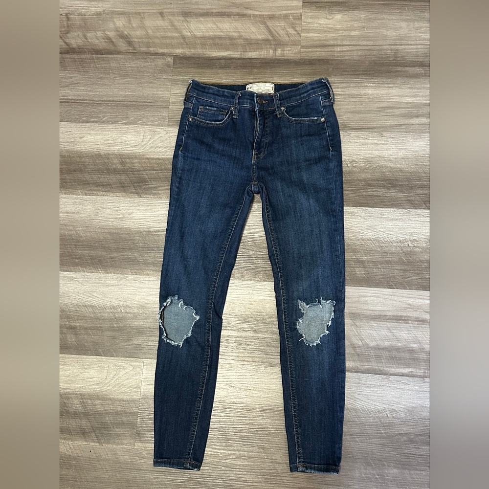 Free People Dark Blue Distressed Skinny Jeans Size 25